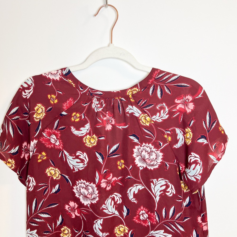 Old Navy Floral Burgundy Blouse Women's Short Sleeve Top Size Small - Picture 3 of 9